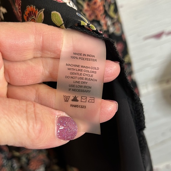 Vince Camuto Black Floral Long Sleeve Dress - Picture 6 of 6